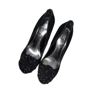 BCBG Paris Y2K Black Studded Rose Appliqué Stiletto Heels 6 Women’s